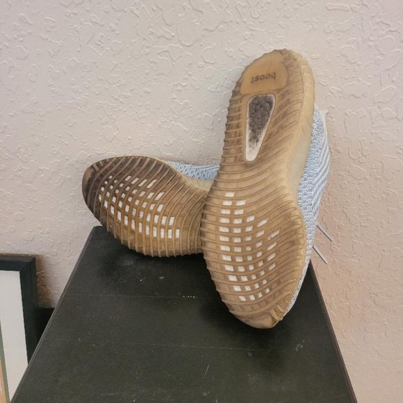 Adidas YEEZY BOOST 350 V2 - Picture 6 of 6